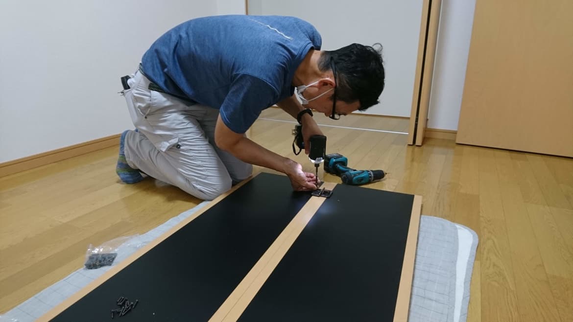 クローゼット扉の建付け調整 | 常滑市の建具修理なら藤井建具店